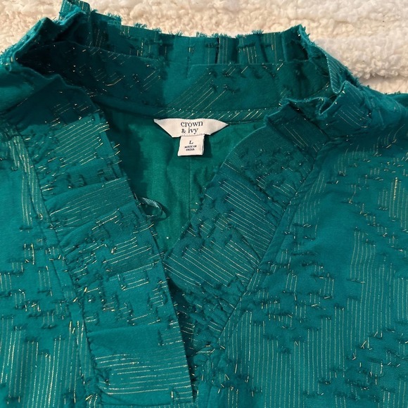 COPY - Crown & ivy blouse - Picture 2 of 3